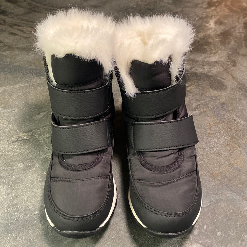Sorel kids snow boots size 12
